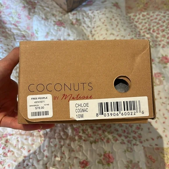 Coconuts by Matisse - Picture 2 of 6